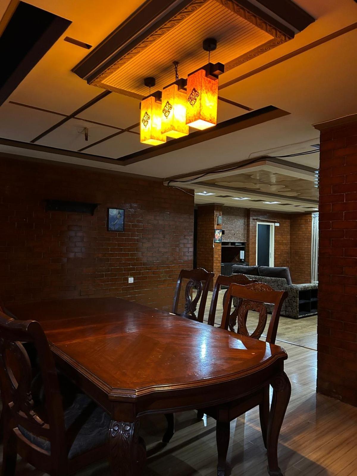 Tvh Park Rozalia Hostel Ченай Екстериор снимка